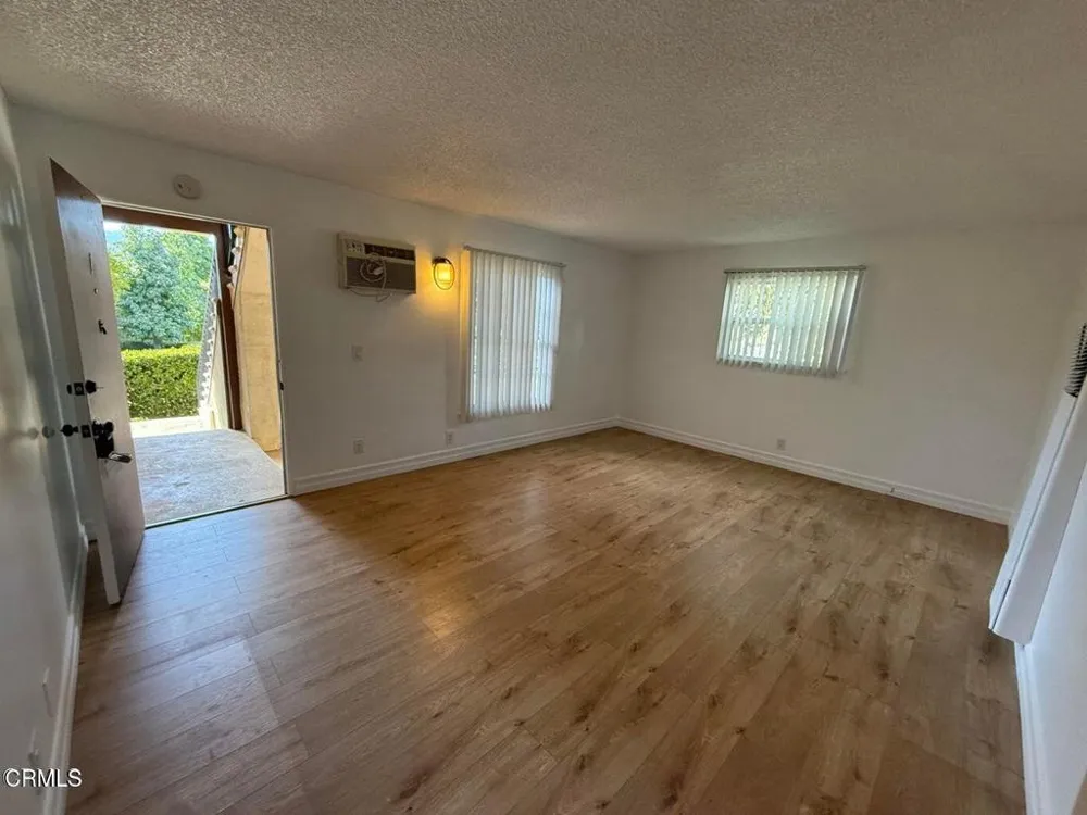 2010 Verdugo Boulevard #1 Glendale, CA 91208