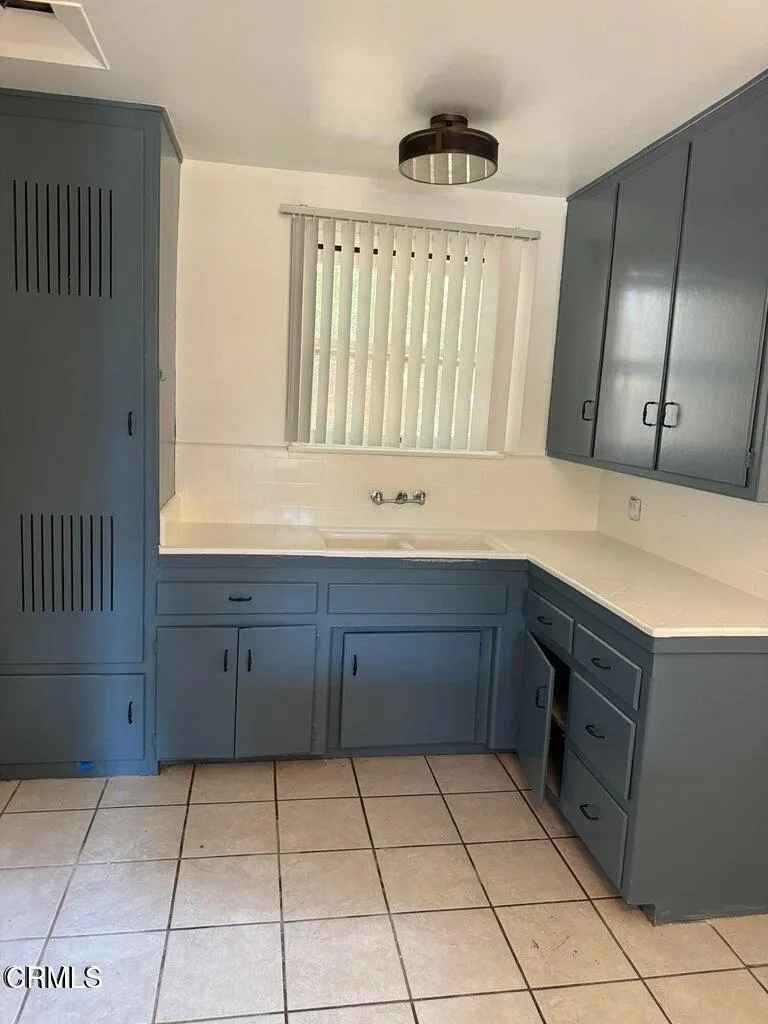2010 Verdugo Boulevard #1 Glendale, CA 91208