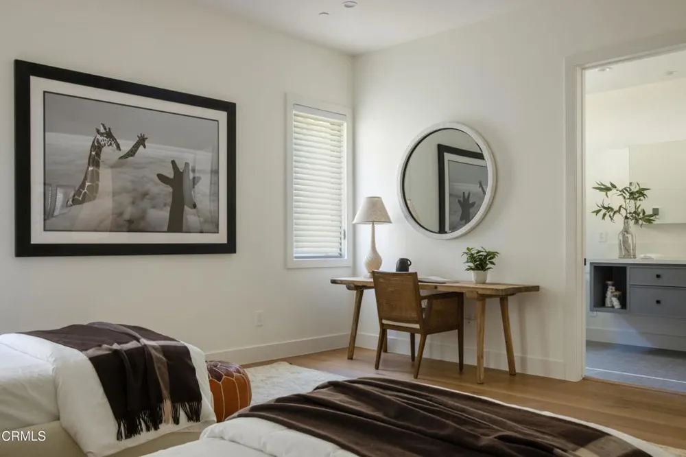2210 Kinneloa Canyon Road Pasadena, CA 91107