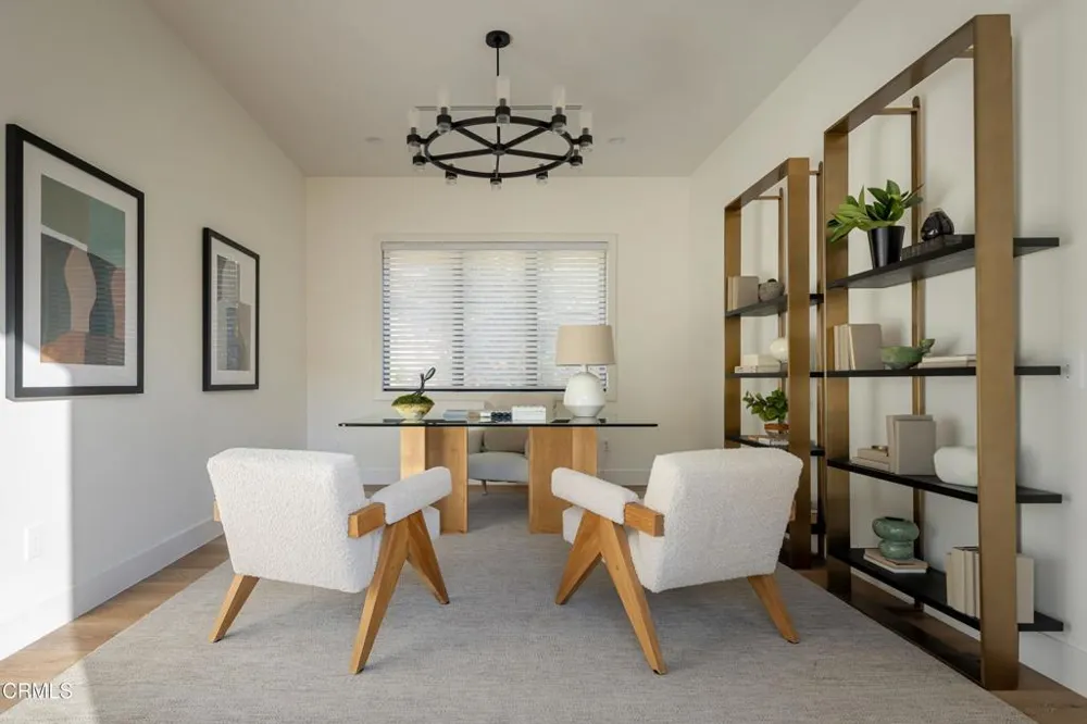 2210 Kinneloa Canyon Road Pasadena, CA 91107