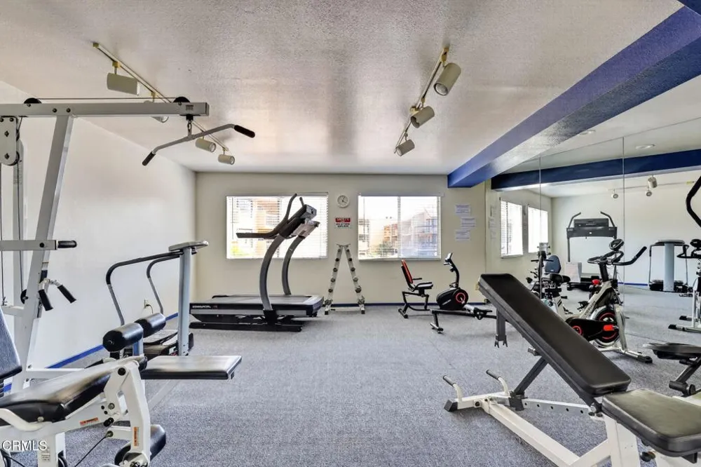 3481 Stancrest Drive #126 Glendale, CA 91208