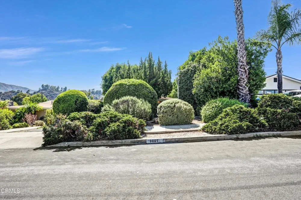9801 Pali Avenue Tujunga, CA 91042