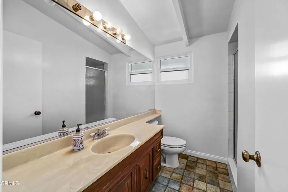 9801 Pali Avenue Tujunga, CA 91042