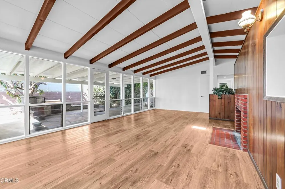 9801 Pali Avenue Tujunga, CA 91042