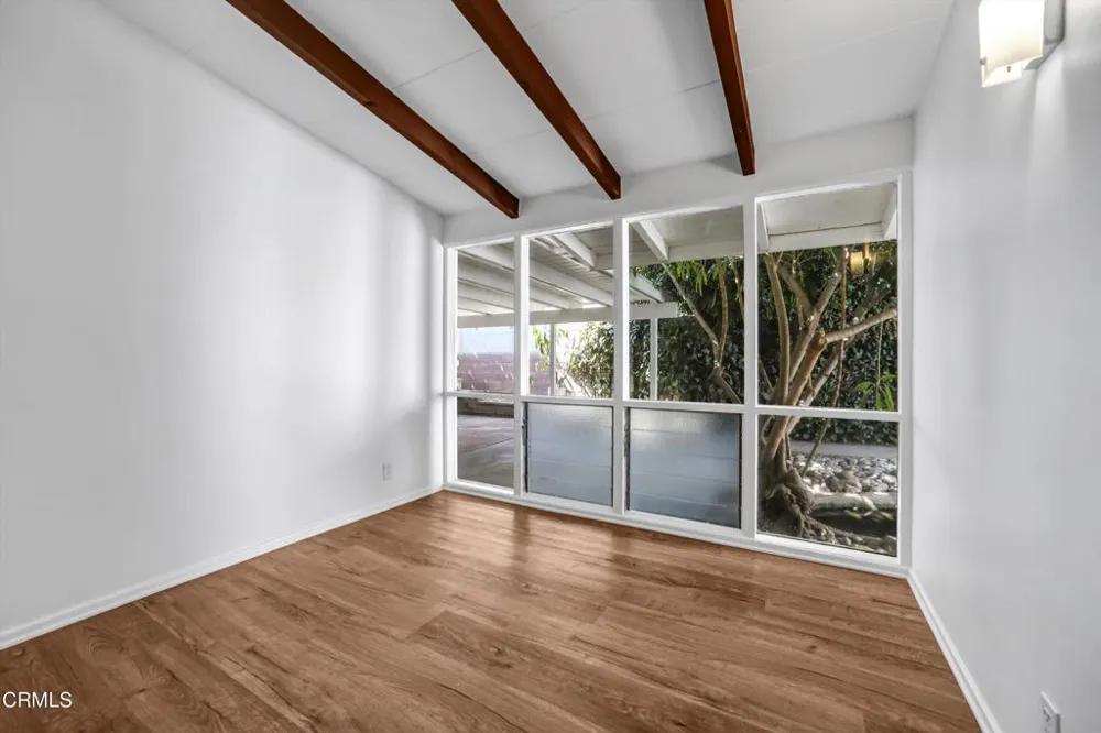 9801 Pali Avenue Tujunga, CA 91042