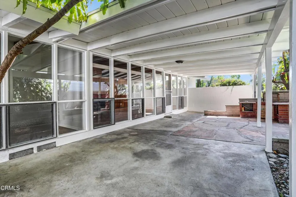 9801 Pali Avenue Tujunga, CA 91042