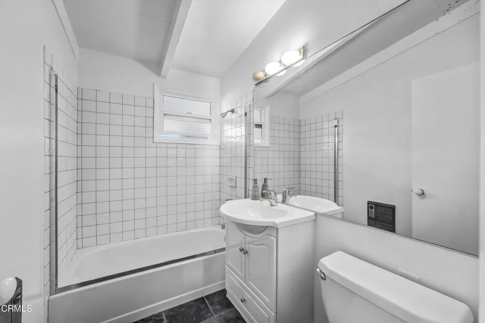 9801 Pali Avenue Tujunga, CA 91042