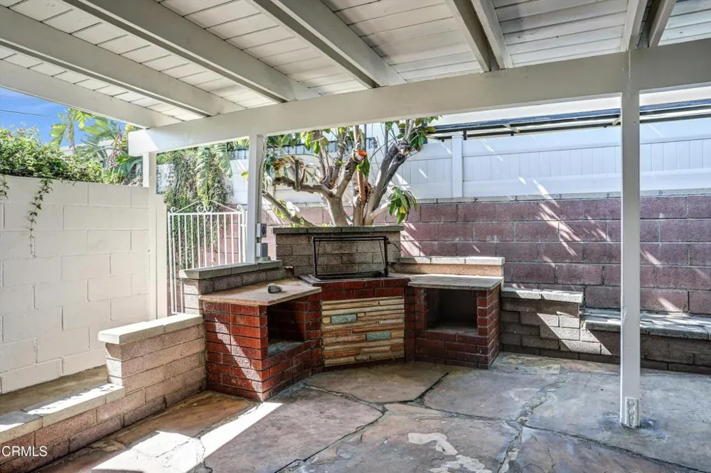 9801 Pali Avenue Tujunga, CA 91042