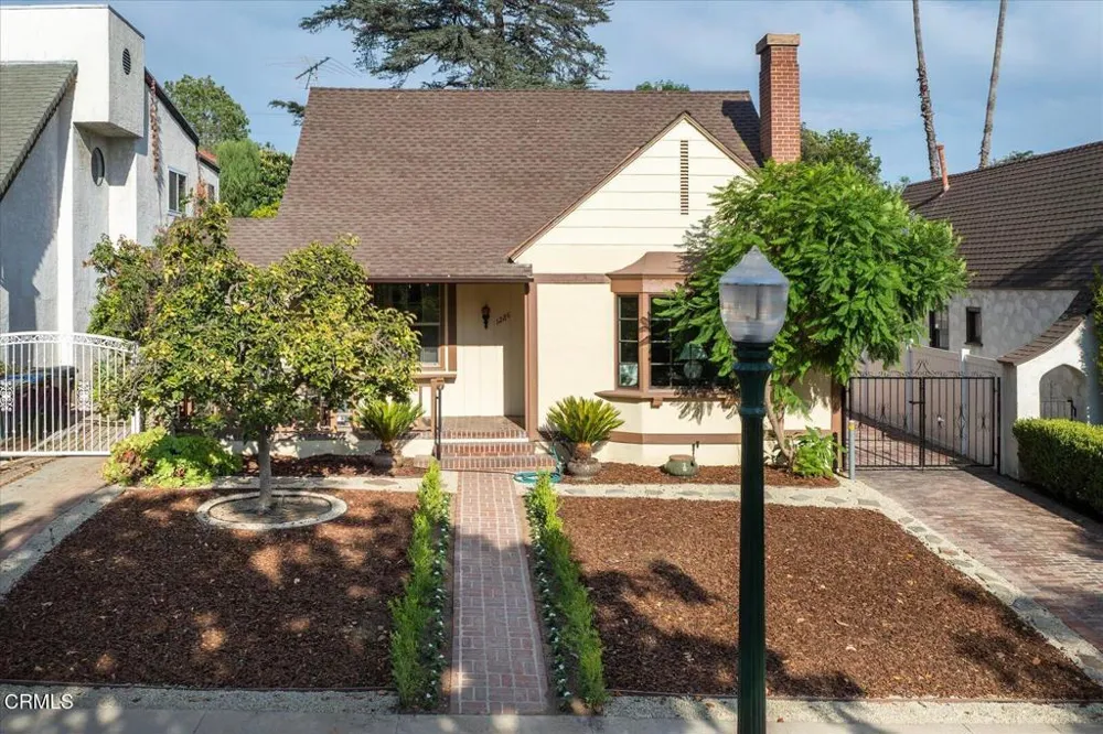 1226 Carmen Drive Glendale, CA 91207