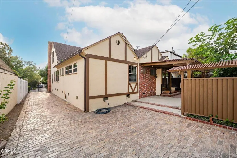 1226 Carmen Drive Glendale, CA 91207