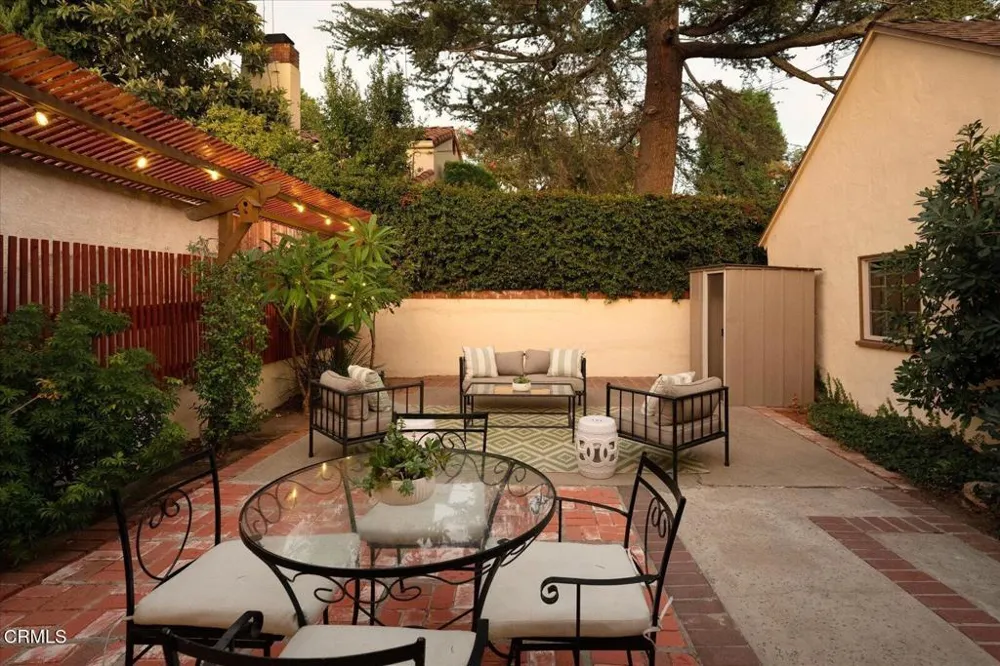 1226 Carmen Drive Glendale, CA 91207