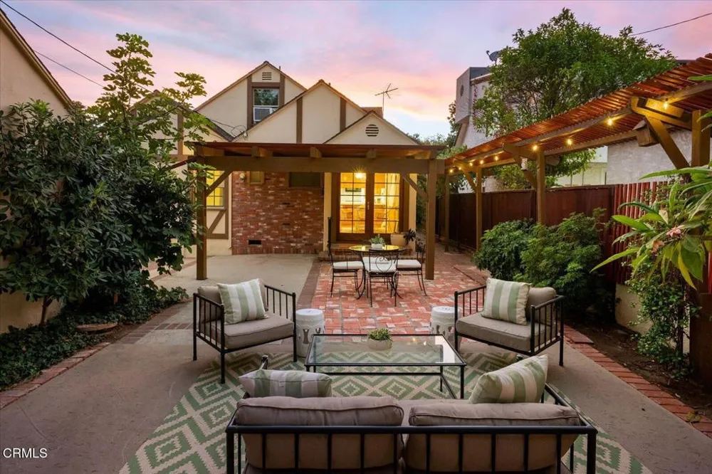 1226 Carmen Drive Glendale, CA 91207