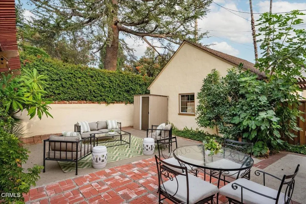 1226 Carmen Drive Glendale, CA 91207