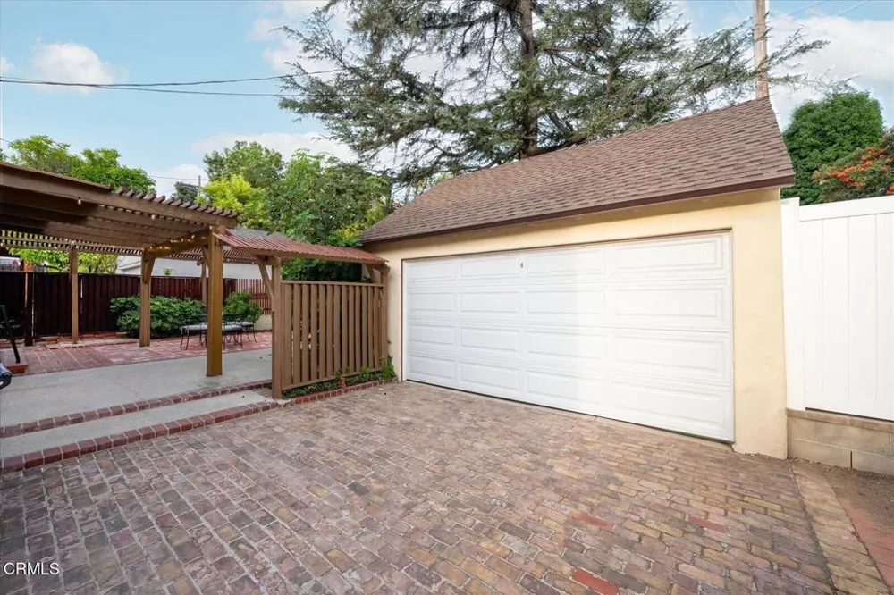 1226 Carmen Drive Glendale, CA 91207