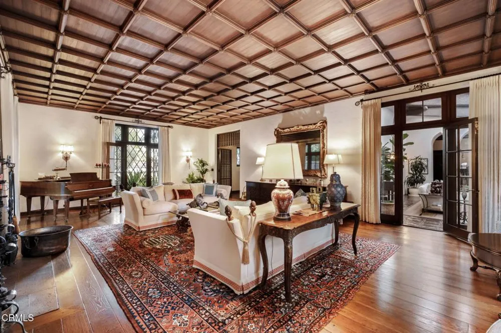 1905 Lombardy Road San Marino, CA 91108