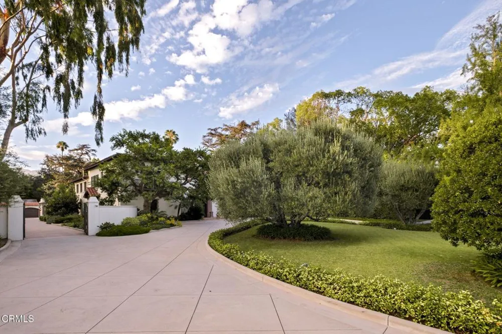 1905 Lombardy Road San Marino, CA 91108
