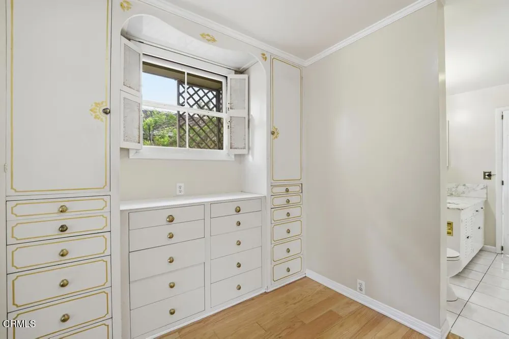 568 Los Arboles Lane San Marino, CA 91108
