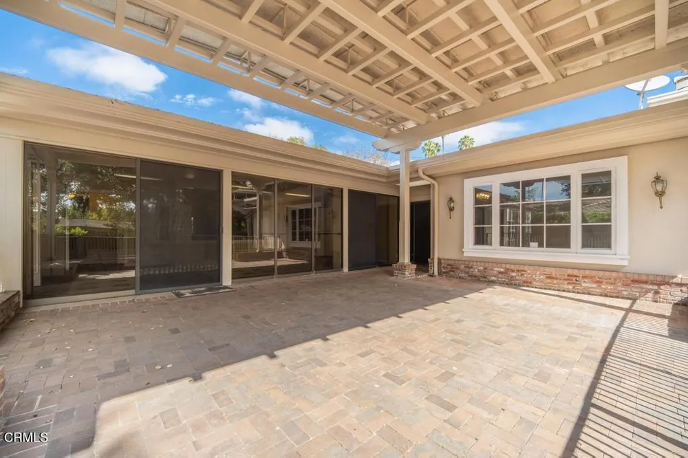 568 Los Arboles Lane San Marino, CA 91108