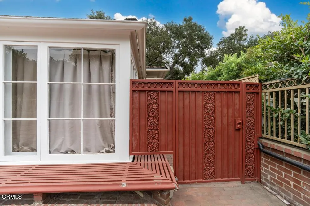 568 Los Arboles Lane San Marino, CA 91108