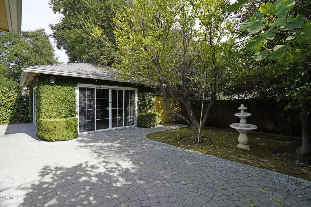 2340 Brigden Road Pasadena, CA 91104