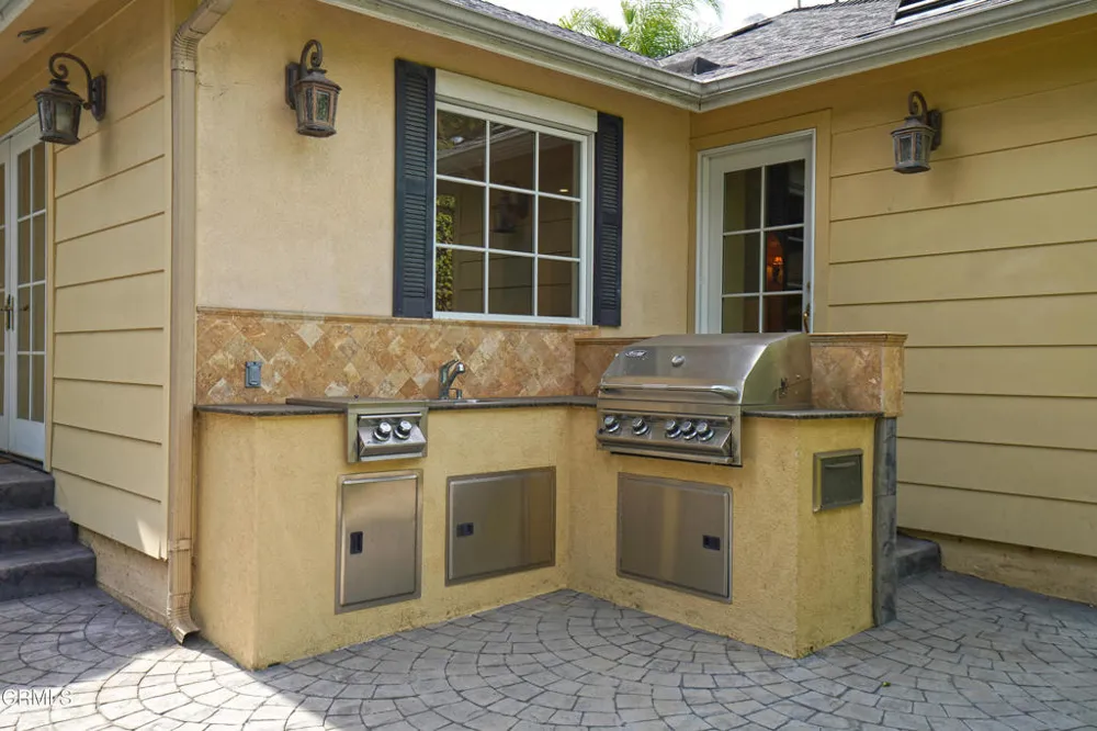 2340 Brigden Road Pasadena, CA 91104