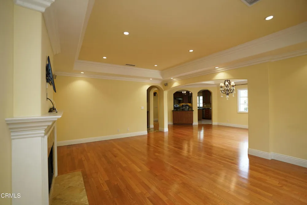 2340 Brigden Road Pasadena, CA 91104