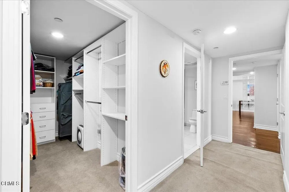 1353 Fuller Avenue #204 Los Angeles, CA 90046