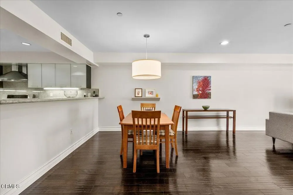 1353 Fuller Avenue #204 Los Angeles, CA 90046