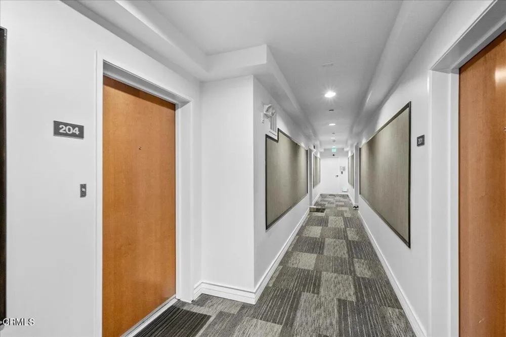 1353 Fuller Avenue #204 Los Angeles, CA 90046