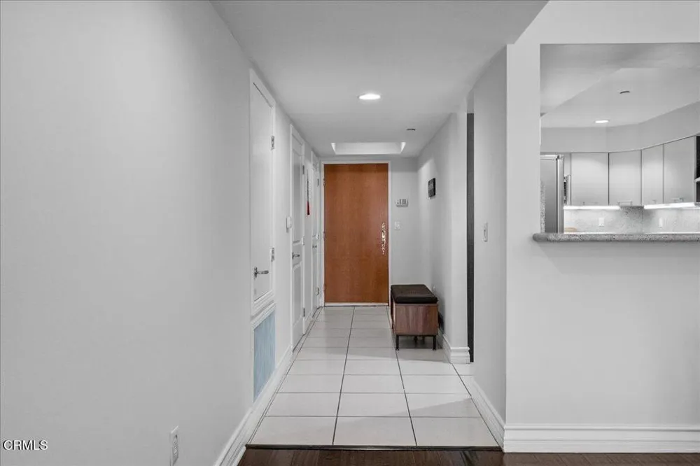 1353 Fuller Avenue #204 Los Angeles, CA 90046