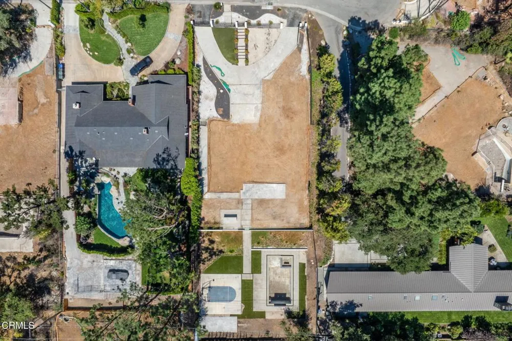 1400 E Palm Street Altadena, CA 91001