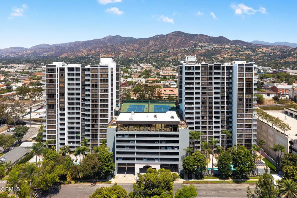 343 Pioneer Drive #101 Glendale, CA 91203