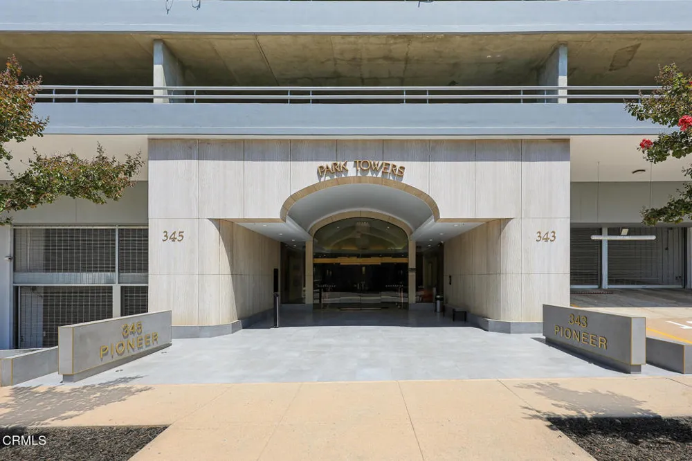 343 Pioneer Drive #101 Glendale, CA 91203