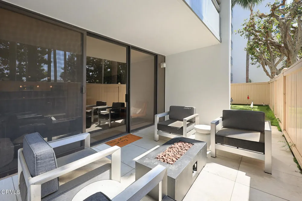 343 Pioneer Drive #101 Glendale, CA 91203