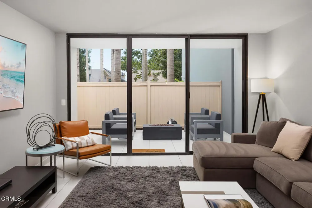 343 Pioneer Drive #101 Glendale, CA 91203