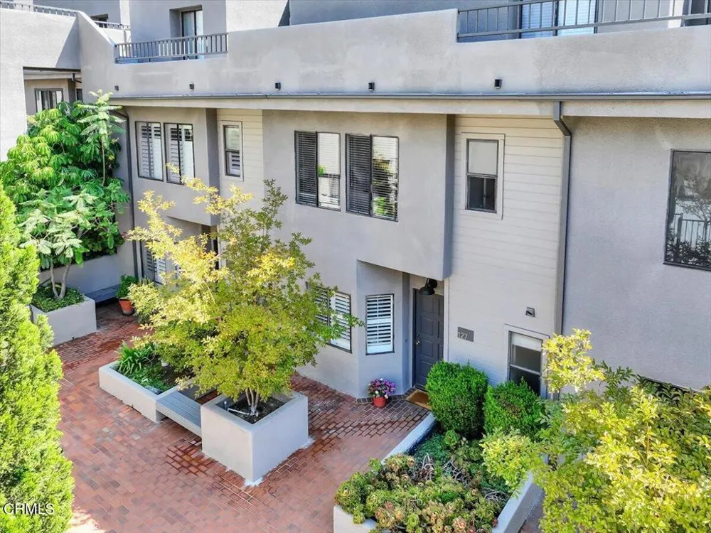1310 E Orange Grove Boulevard #127 Pasadena, CA 91104