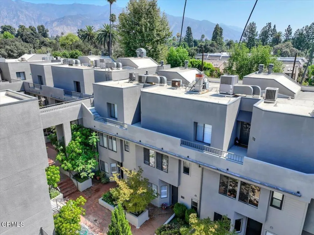1310 E Orange Grove Boulevard #127 Pasadena, CA 91104