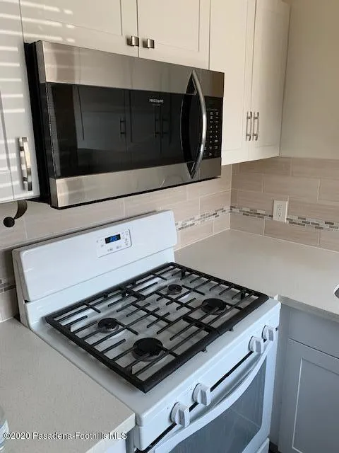 10528 Langmuir Avenue Sunland, CA 91040