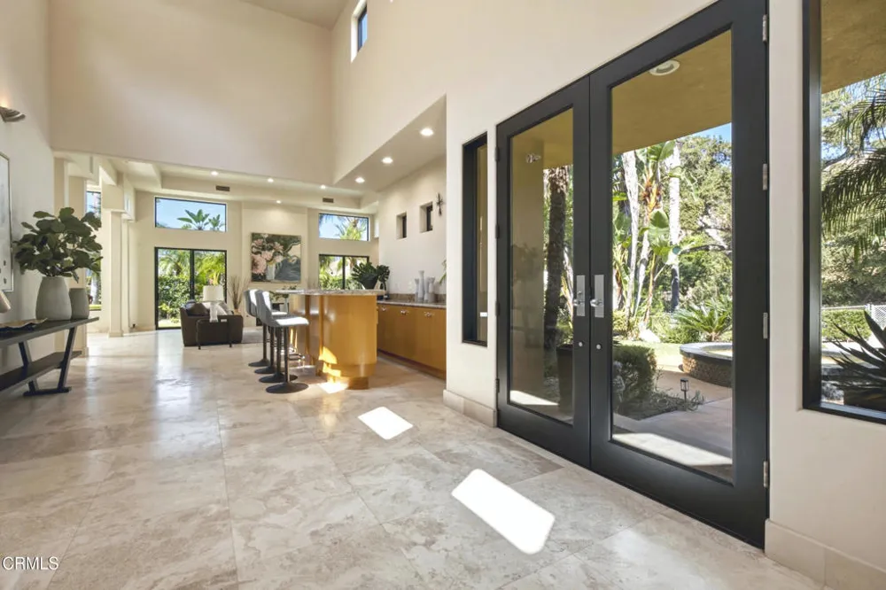 2190 Kinneloa Canyon Road Pasadena, CA 91107