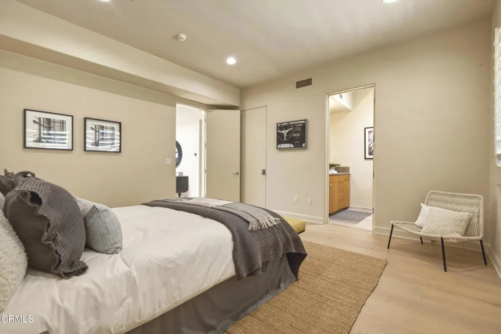 2190 Kinneloa Canyon Road Pasadena, CA 91107