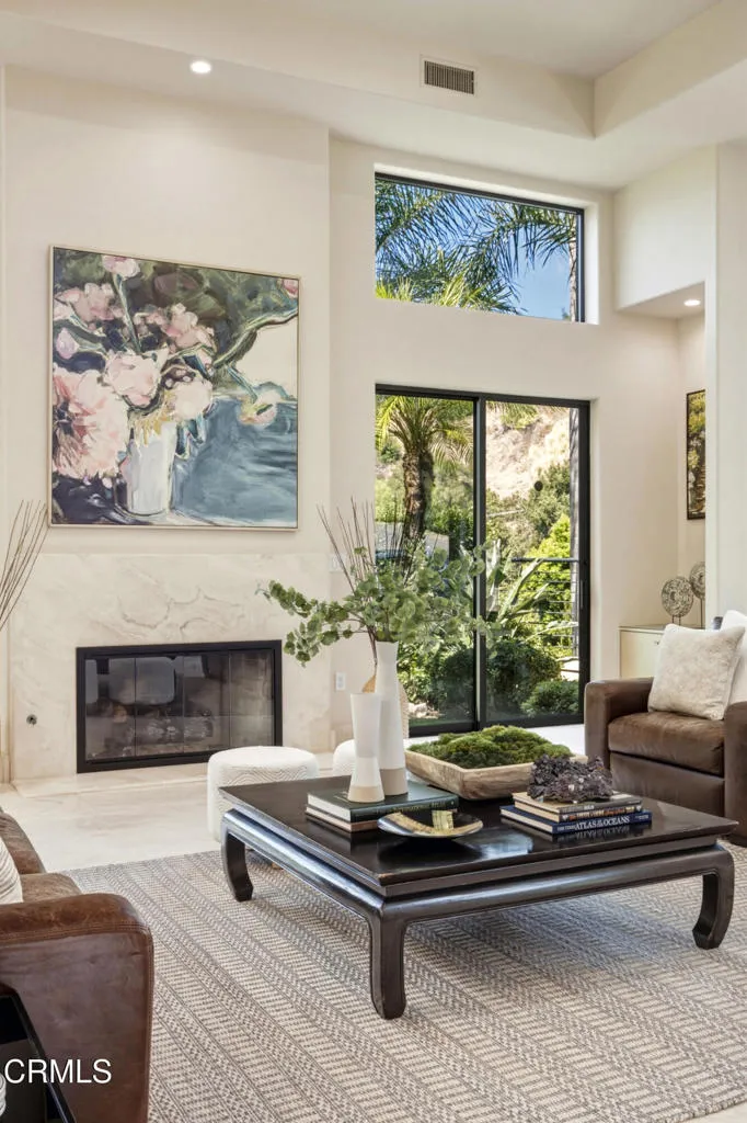 2190 Kinneloa Canyon Road Pasadena, CA 91107