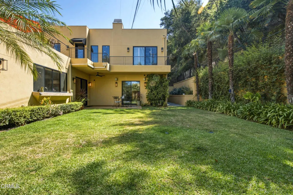 2190 Kinneloa Canyon Road Pasadena, CA 91107