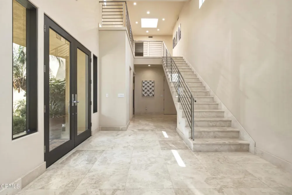2190 Kinneloa Canyon Road Pasadena, CA 91107