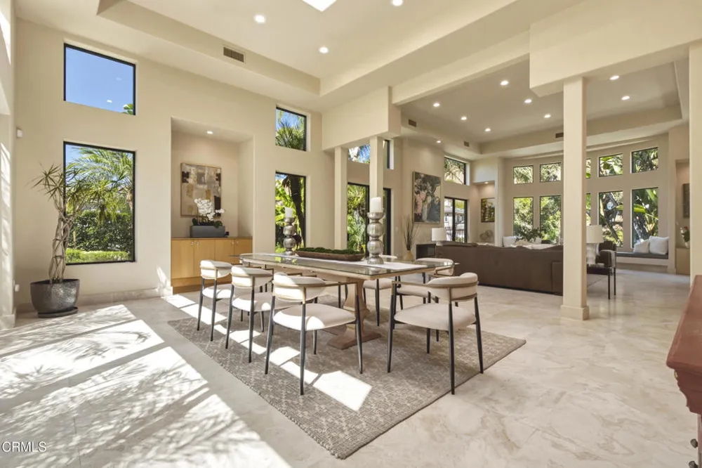 2190 Kinneloa Canyon Road Pasadena, CA 91107