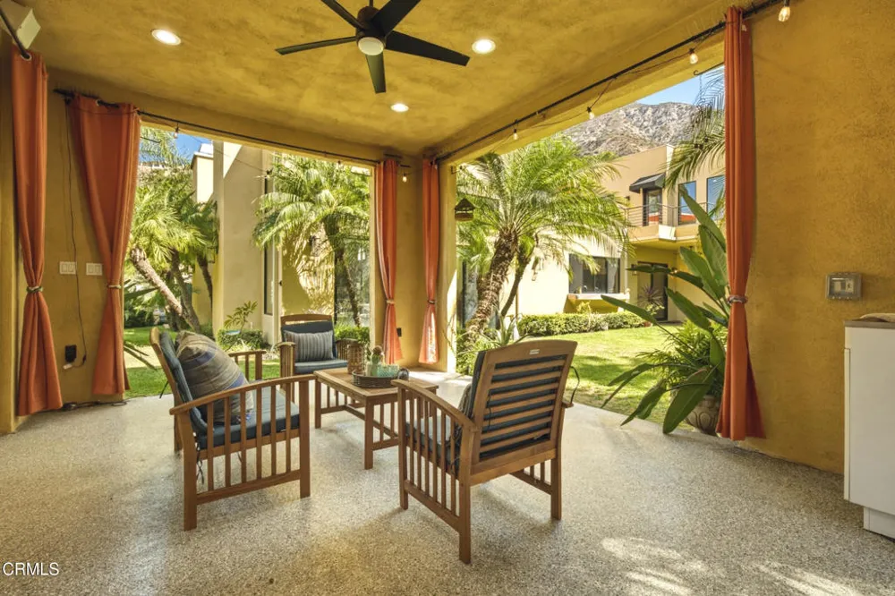 2190 Kinneloa Canyon Road Pasadena, CA 91107