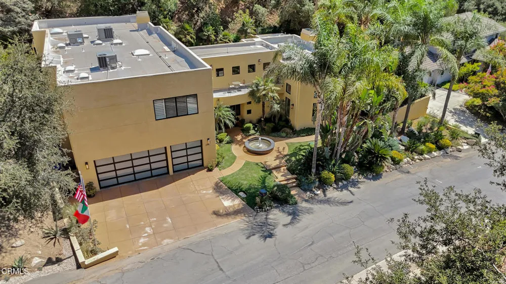 2190 Kinneloa Canyon Road Pasadena, CA 91107