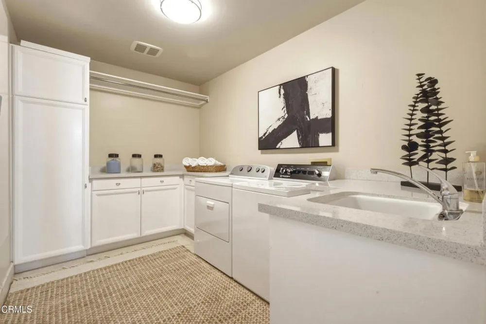 2190 Kinneloa Canyon Road Pasadena, CA 91107
