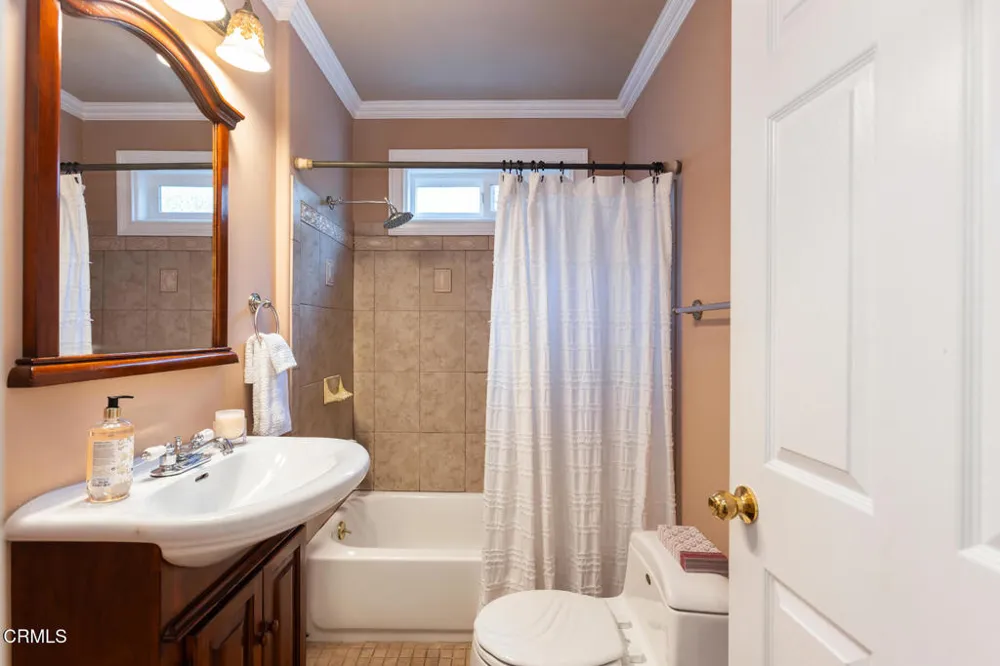 474 Colman Street Altadena, CA 91001