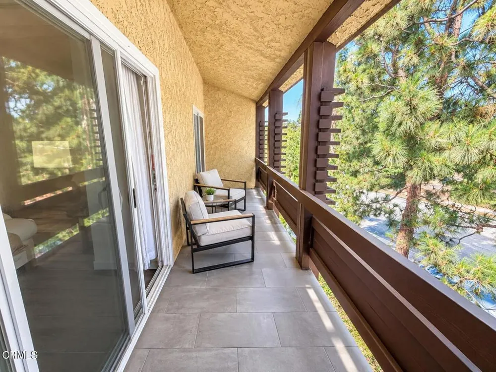 6250 Buckingham Parkway #201 Culver City, CA 90230