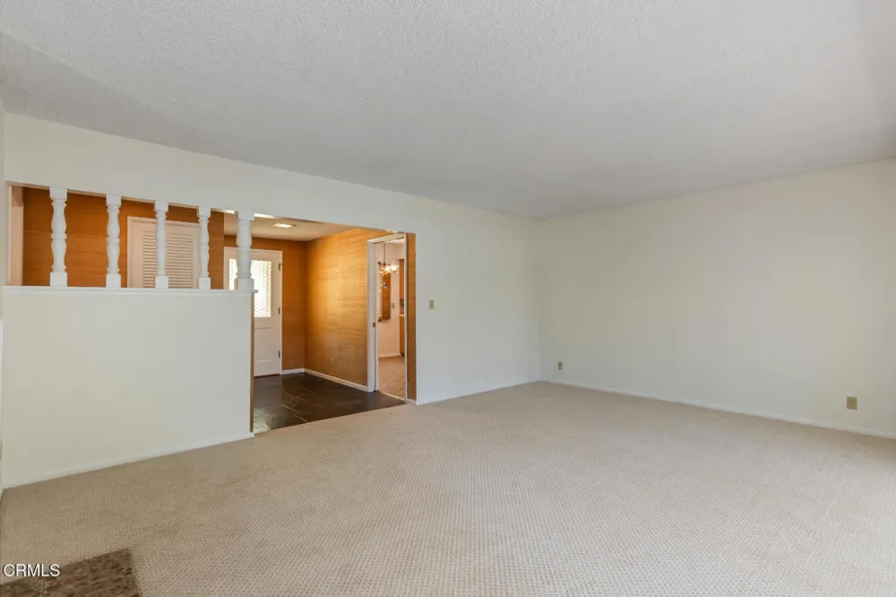 5245 Indian Drive La Canada Flintridge, CA 91011